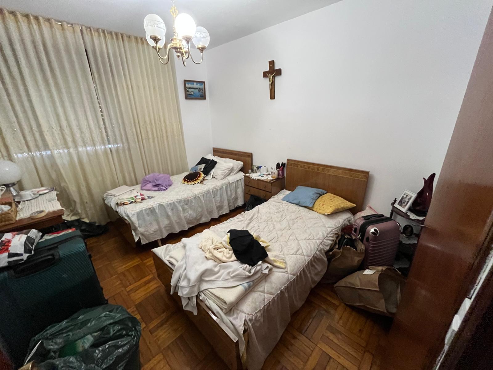 Vaciado de piso en Vigo — dormitorio doble