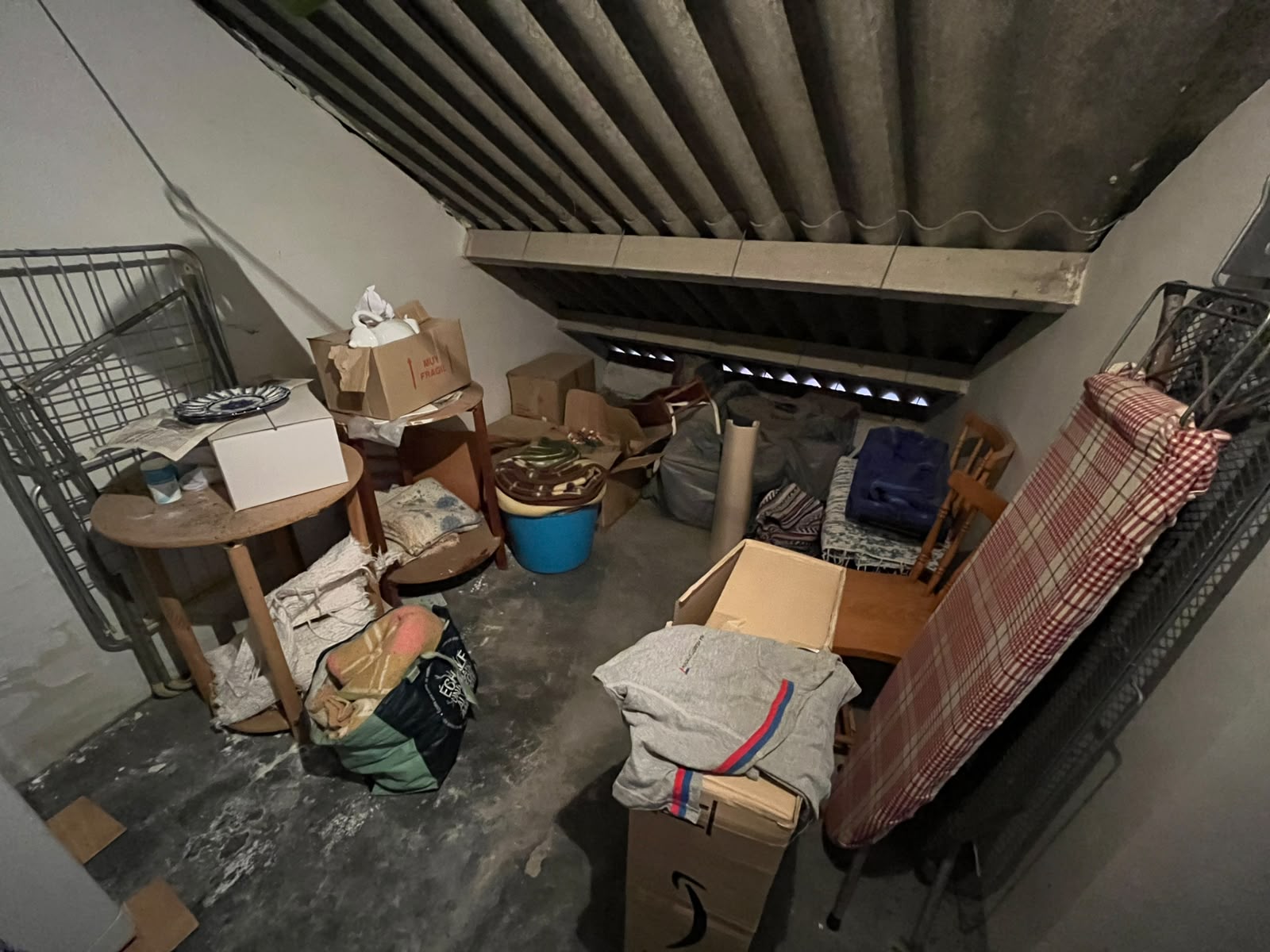 Vaciado de trastero en Vigo — almacén completo